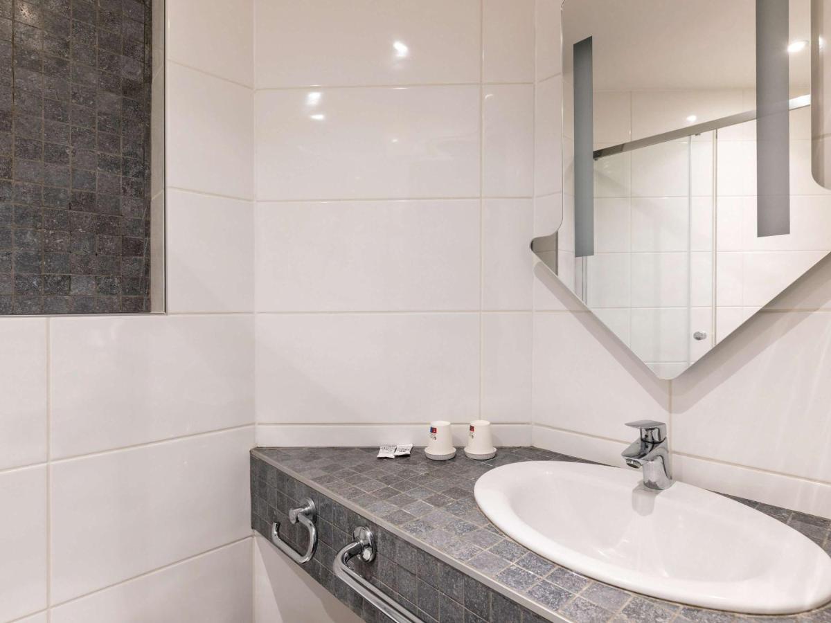 Ibis Budget Lyon Est Saint Quentin Fallavier Exterior photo