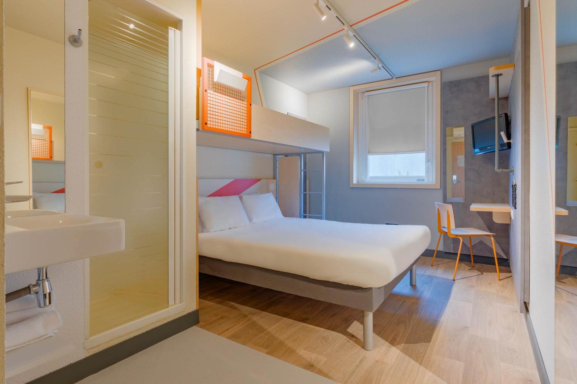 Ibis Budget Lyon Est Saint Quentin Fallavier Exterior photo