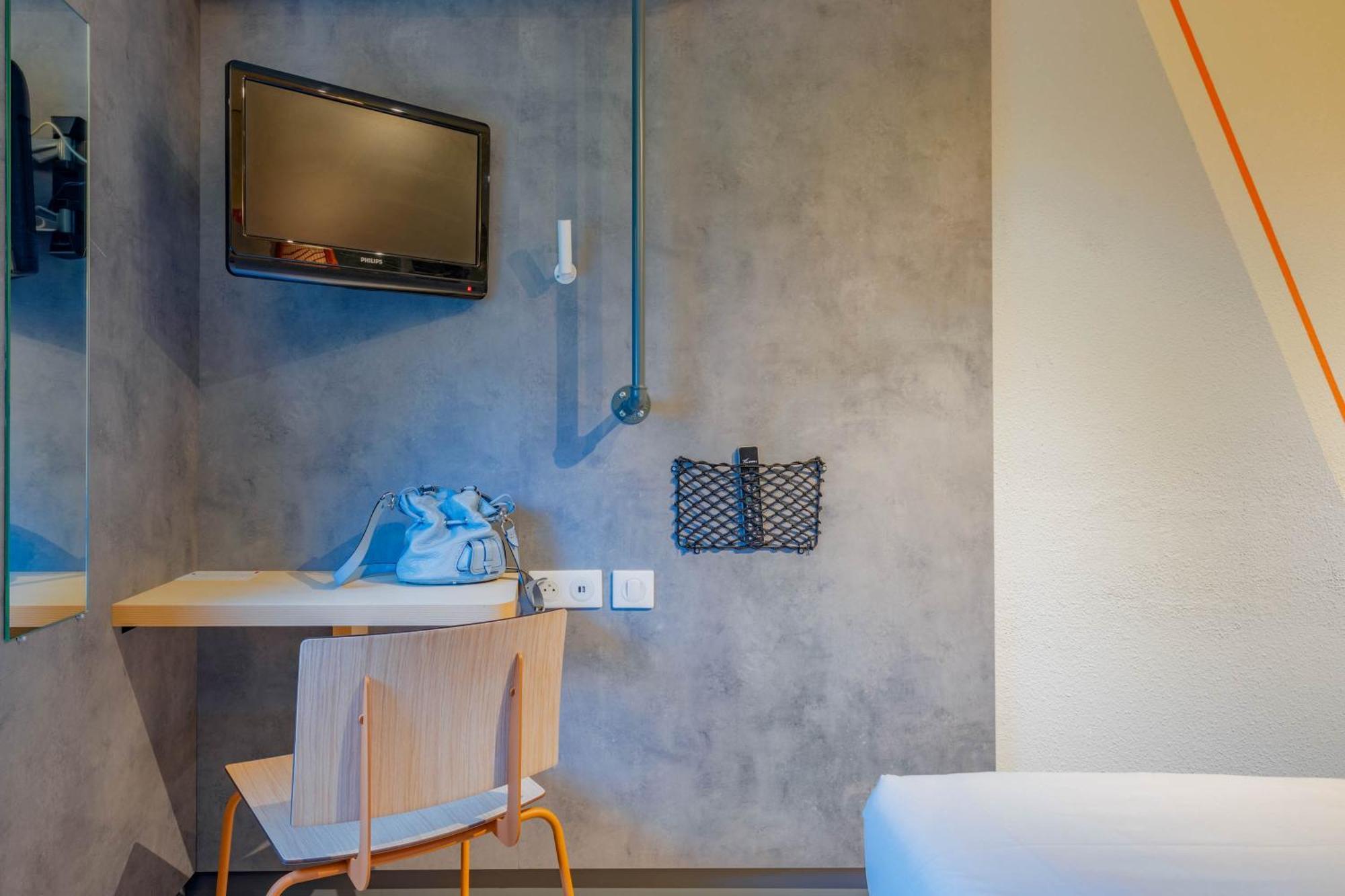 Ibis Budget Lyon Est Saint Quentin Fallavier Exterior photo